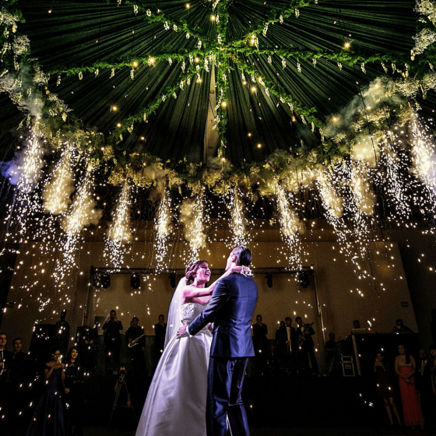 Chiperos-o-pirotecnia-fría-LarAudio-1024x1024